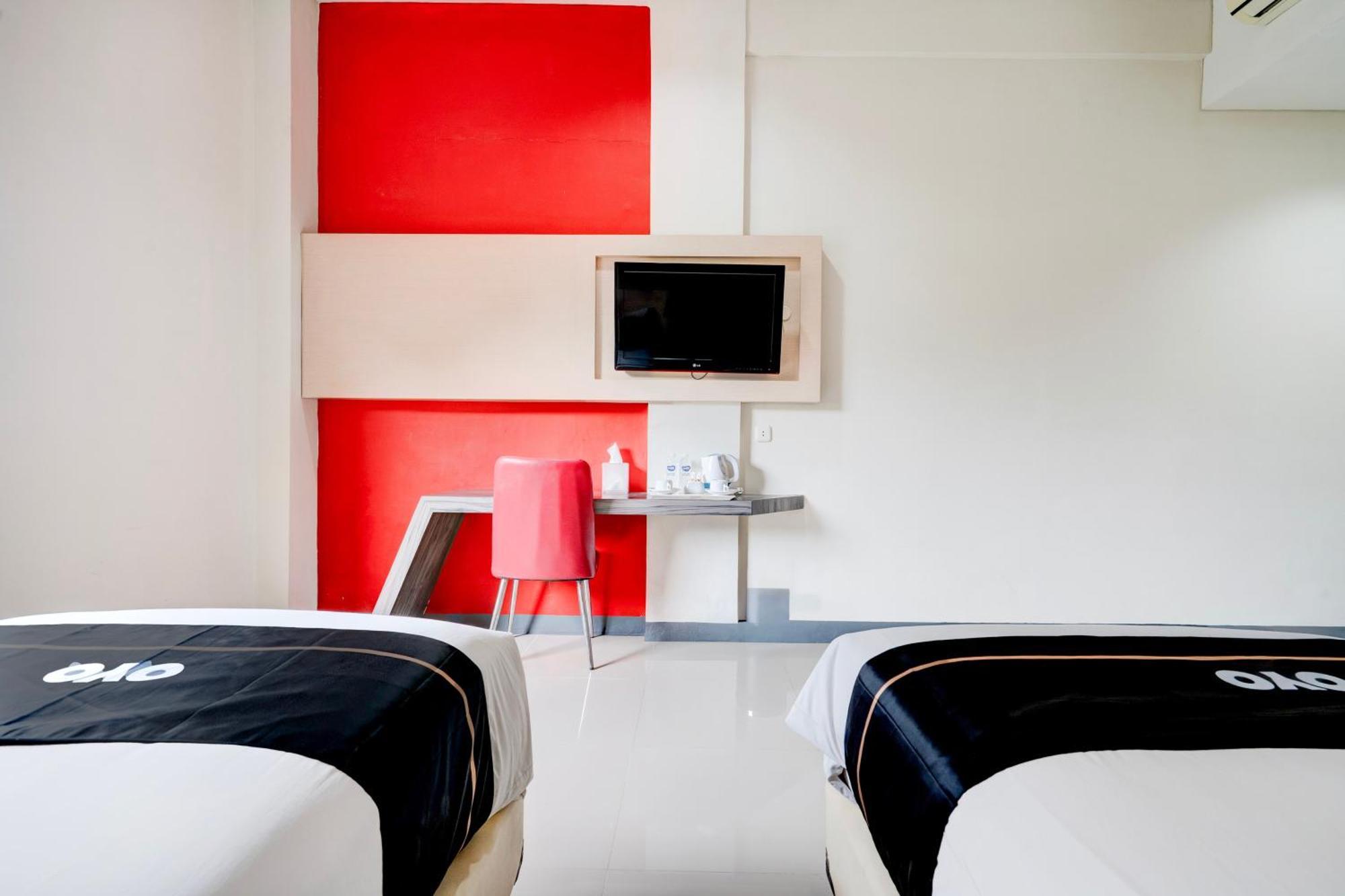Hotel Promenade Cihampelas 3*