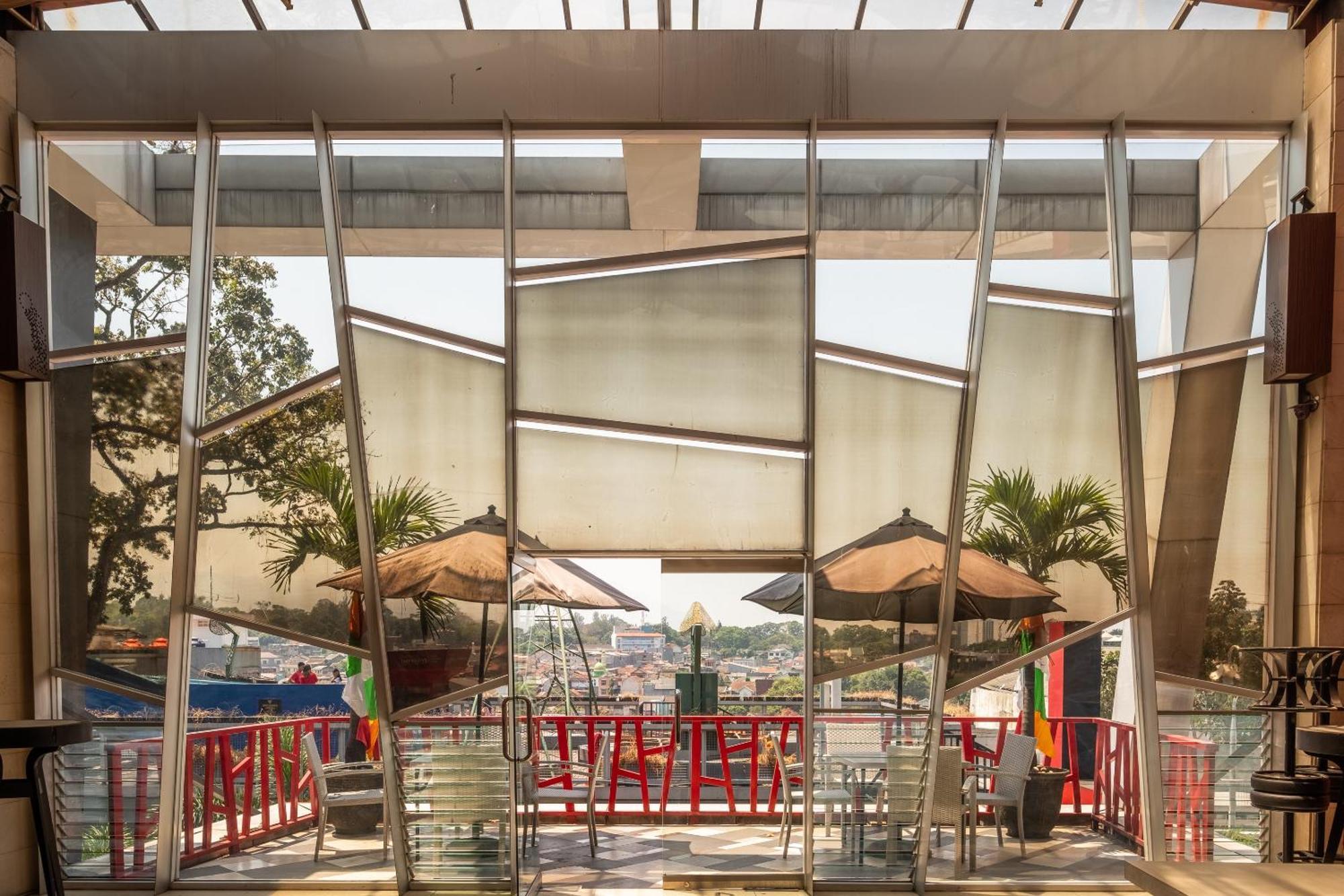 Hotel Promenade Cihampelas Bandung